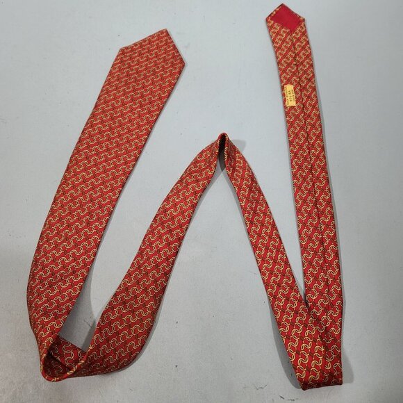 HERMÈS Paris 100% Silk Necktie Red Chain Link Pattern - Picture 5 of 6